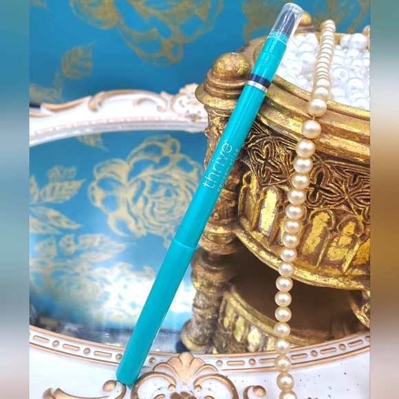 thrive causemetics Other - Thrive Causemetics Infinity Waterproof Eyeliner - Talia (Navy Blue) NEW UNBOXED